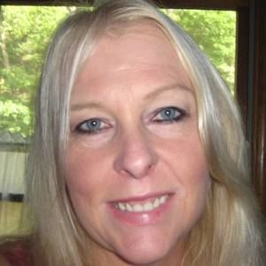 Meet your Posher, Amelia